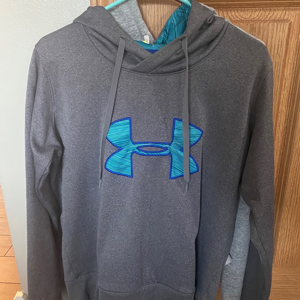 Under Armor hoodie- woman size M